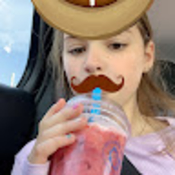 Meet your Posher, Edith - Picture 1 of 1